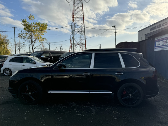 営業時間は、午前10時から午後8時となっております。お車でのご来店が難しいようでしたら最寄駅まで送迎も行ってますのでお気軽にお申し付けください。地下鉄は『栄町』、電車は『あいの里教育大前』になります。