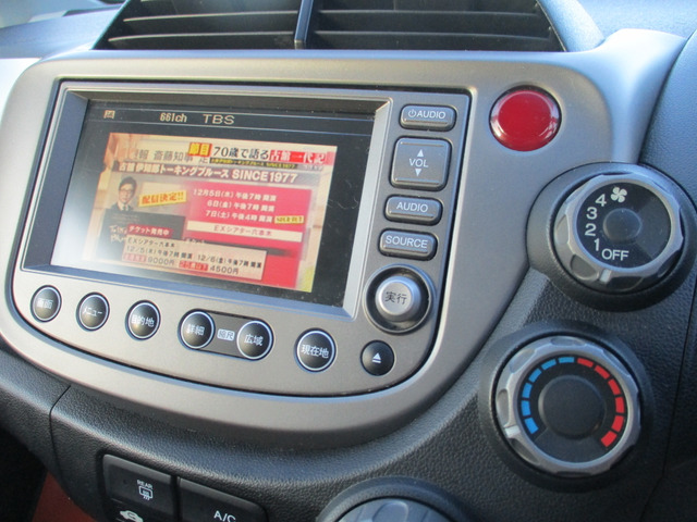 ��H.22(2010)�N �z���_ �t�B�b�g 1.3 G �X�}�[�g�X�^�C���G�f�B�V���� �����i�r TV ETC �������܂�