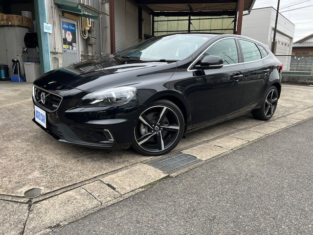 ボルボ V40 2013年モデル T5 R-DESIGNの中古車一覧｜中古車検索 - 価格.com