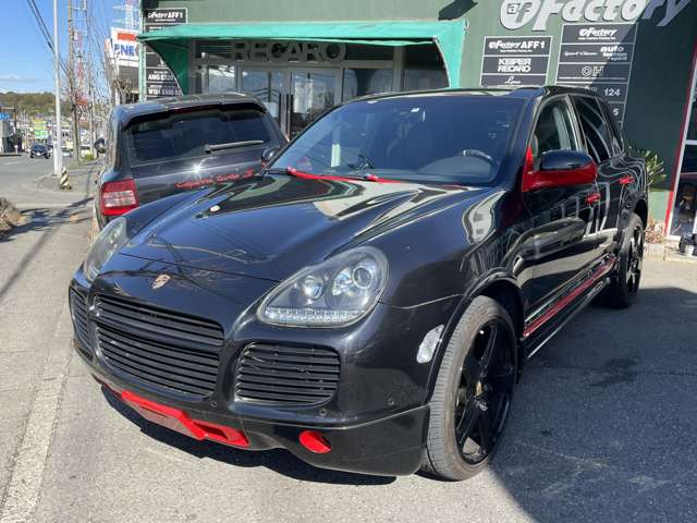 2UPJ-44606411]ポルシェ・カイエン ターボ 955型 (9PA50A)ルームランプ1 1列目 真中 中古 ポルシェ カイエン ターボ ティプトロニックS 4WD｜在庫車情報