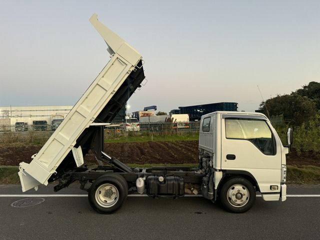 エルフ3.0 ダンプ フルフラットロー ディーゼル