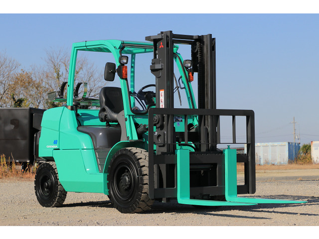 三菱ロジスネクストエンジンフォークリフト