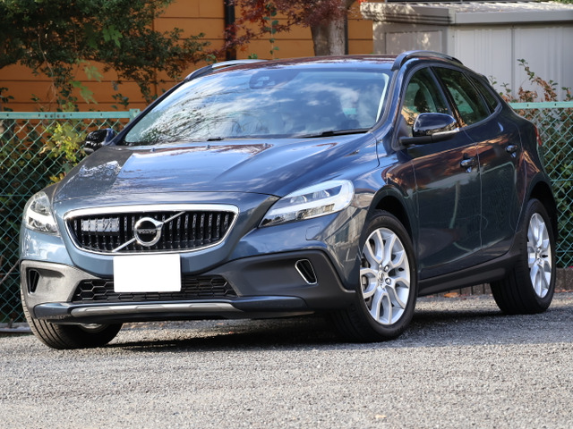 ボルボ V40クロスカントリーの中古車・相場情報｜中古車検索 - 価格.com