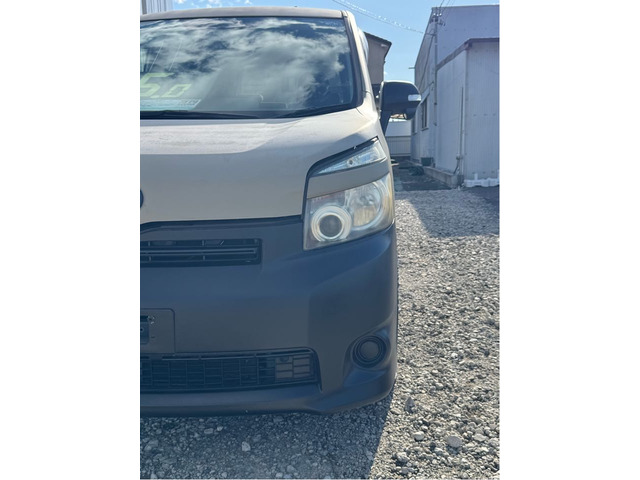 ヴォクシー(トヨタ) 2.0 X 中古車画像