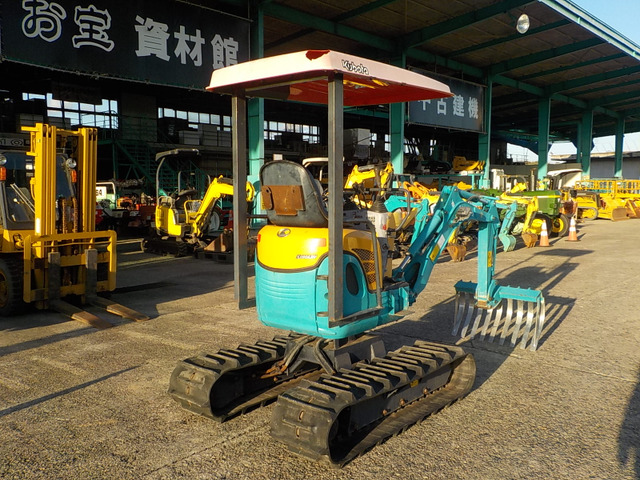 クボタミニバックホー