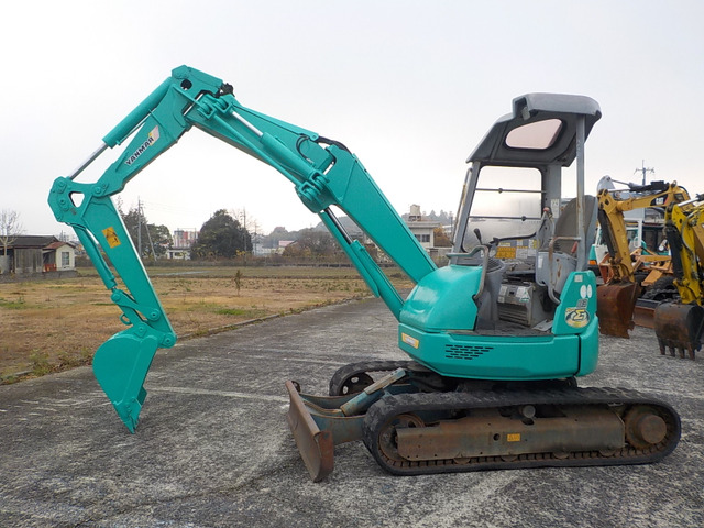 ヤンマーミニショベル