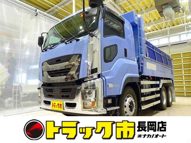 いすゞ ギガ 未使用 ヘッドライト 運転席側 クリア - メルカリ