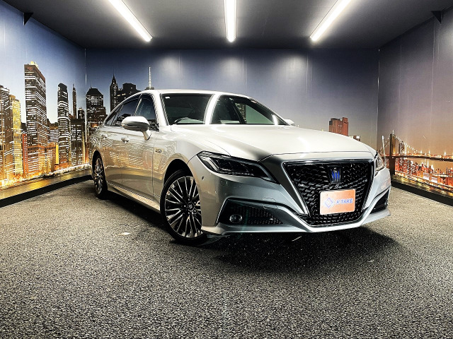 クラウン(トヨタ) ハイブリッド 3.5 G エグゼクティブ　黒本革 純正ナビ レーダークルーズ BS 中古車画像