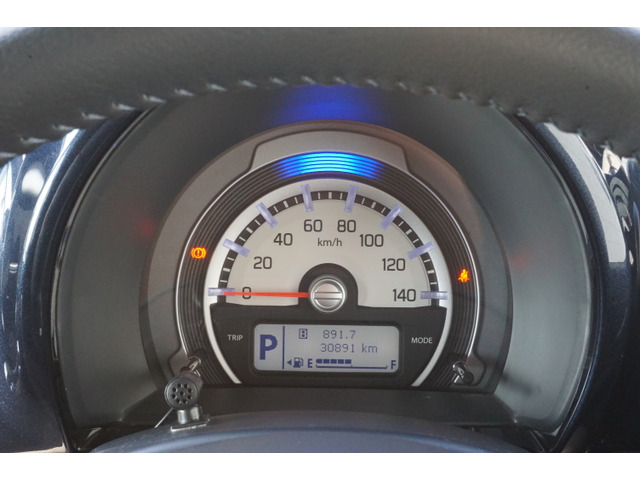 メーターはとても見やすいです。