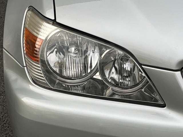 �Y��ȃw�b�h���C�g�ł�