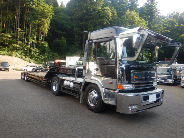 スーパードルフィントレーラーヘッド