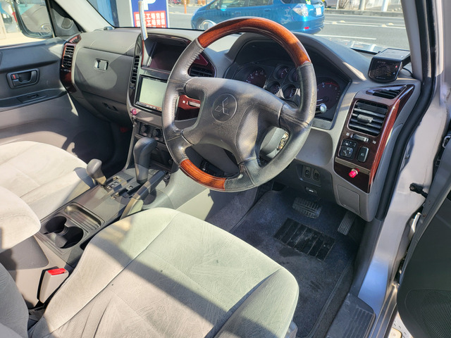 パジェロ3.2 ロング エクシードII ディーゼル 4WD