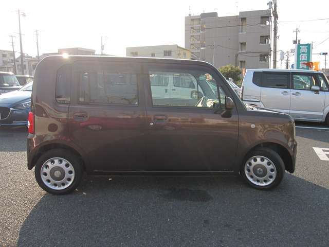 �i�r�E�o�b�N���j�^�[�EETC�E�n�f�W�`���[�i�[�E�t���b�v�_�E�����j�^�[���̗p�i�������k���������B���݂����̂��Ԃ���̕t���ւ��A�������ݎ��t�����\�ł��B