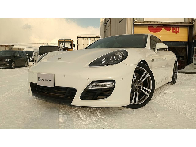 パナメーラ(ポルシェ) GTS PDK 4WD　車庫管理/夏・冬タイヤ/コーティング済 中古車画像