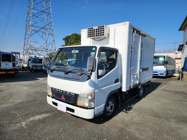 キャンター冷蔵冷凍車