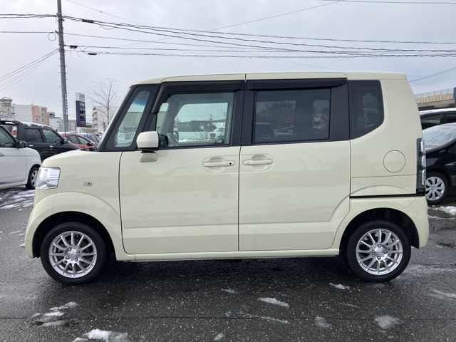 【支払総額推進店】お車をご覧い頂きまして、誠に有難う御座います。在庫車両になりますので、是非ご都合の宜しい時に、見に来て下さい。来店予約をされると、ご案内がスムーズです。