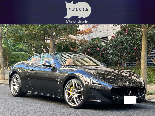 グランカブリオ(マセラティ) スポーツ　タンレザー/ネイビーキャンパス 中古車画像