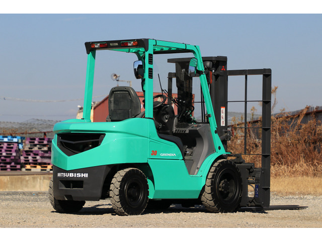 三菱ロジスネクストエンジンフォークリフト