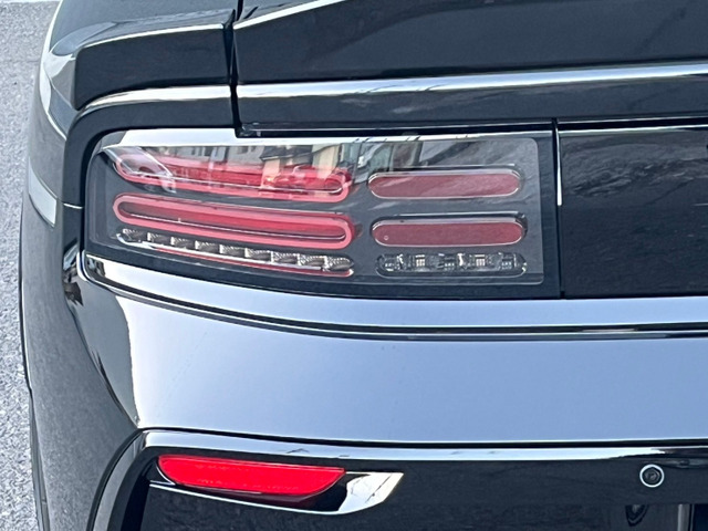 NISMO�͕W���d�l���X���[�N�������Ă��܂�