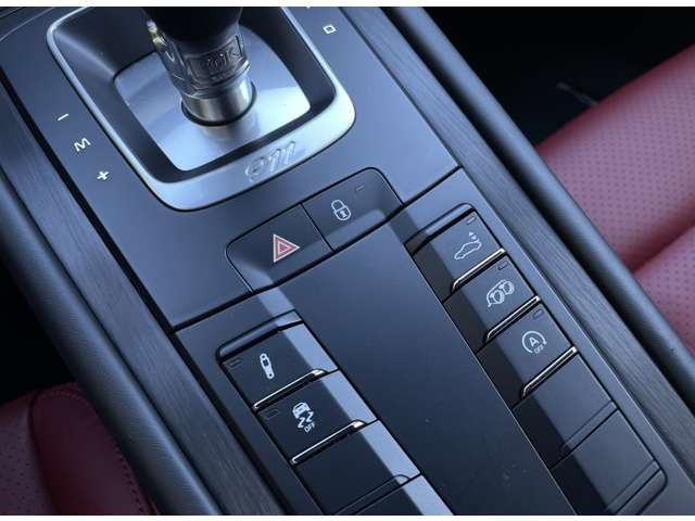 �T�X�y���V�����̓����A���A�E�C���O�̊p�x�A�G�L�]�[�X�g�m�[�g�̉������C�ӂɒ��߉\