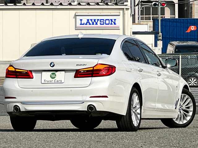 5シリーズセダン523i