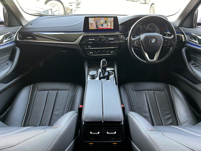 5シリーズセダン523i