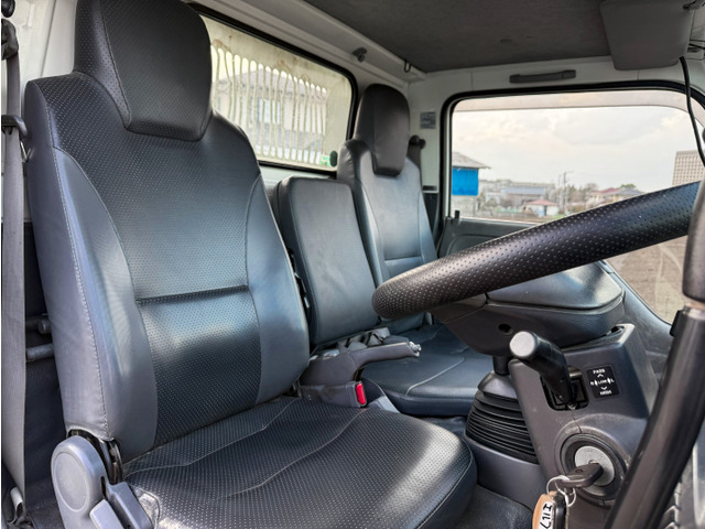 エルフ3.0 強化ダンプ フルフラットロー ディーゼル