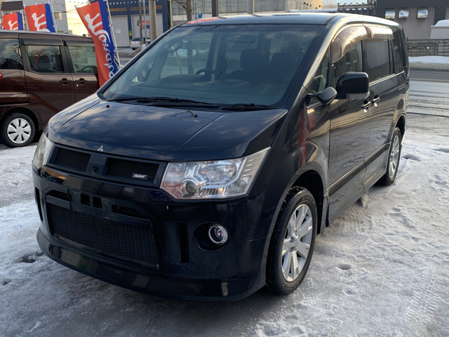 デリカD:5(三菱) 2.4 G ナビパッケージ 4WD 中古車画像