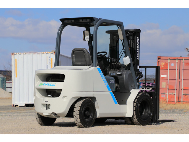 ユニキャリアエンジンタイプ　フォークリフト