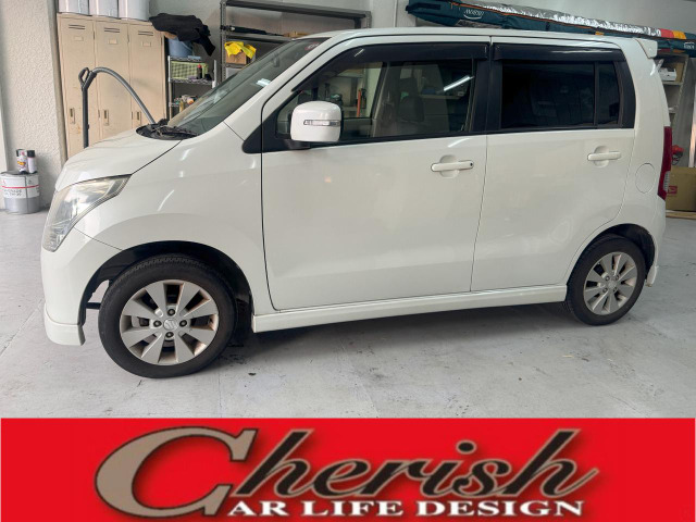 左サイドにも目立ったキズはありません!!