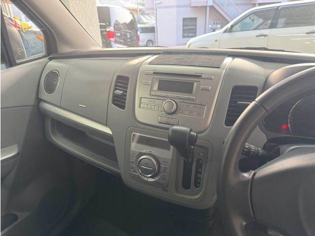 運転席廻り、パネル廻り綺麗です!!