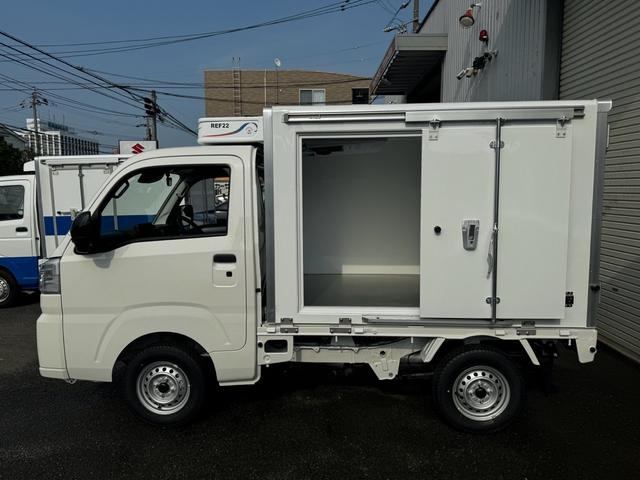 �T�C�h�X���C�h�h�A