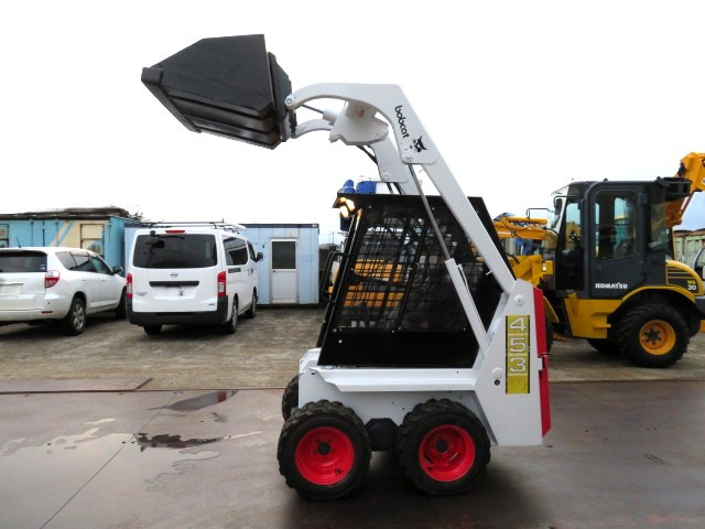 TCMスキッドステアローダー