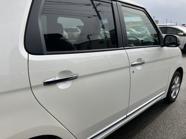 �y�x�����z���i�X�z���Ԃ������������܂��āA���ɗL�������܂��B�݌Ɏԗ��ɂȂ�܂��̂ŁA���񂲓s���̋X�������ɁA���ɗ��ĉ������B���X�\��������ƁA���ē����X���[�Y�ł��B