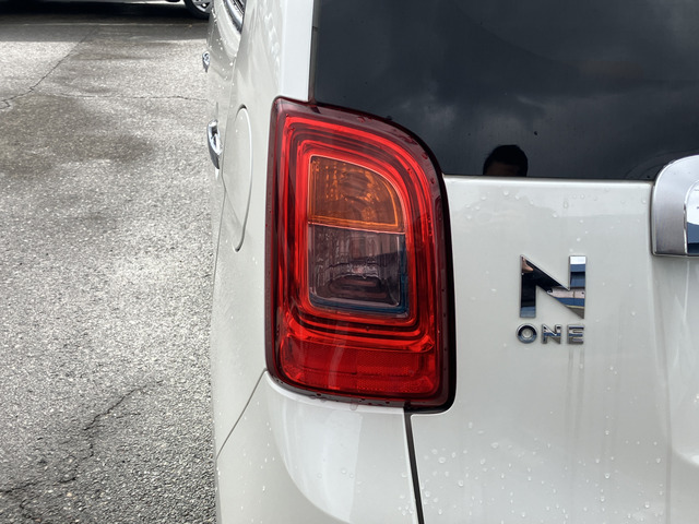 �y�x�����z���i�X�z���Ԃ������������܂��āA���ɗL�������܂��B�݌Ɏԗ��ɂȂ�܂��̂ŁA���񂲓s���̋X�������ɁA���ɗ��ĉ������B���X�\��������ƁA���ē����X���[�Y�ł��B