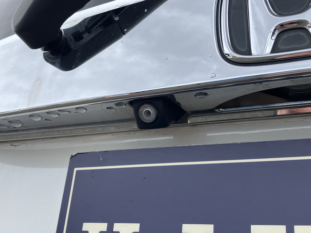 �y�x�����z���i�X�z���Ԃ������������܂��āA���ɗL�������܂��B�݌Ɏԗ��ɂȂ�܂��̂ŁA���񂲓s���̋X�������ɁA���ɗ��ĉ������B���X�\��������ƁA���ē����X���[�Y�ł��B