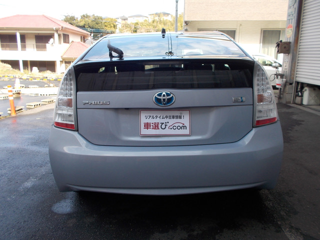 プリウス