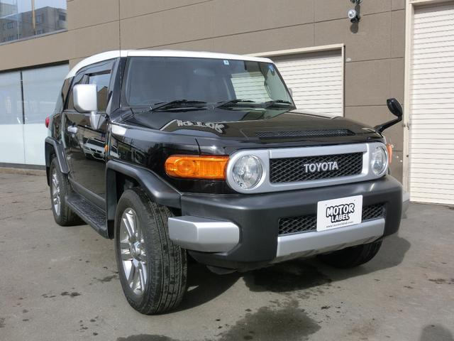 FJクルーザー(トヨタ) 4.0 カラーパッケージ 4WD　LEDヘッド・VSC・ETC・ナビ 中古車画像