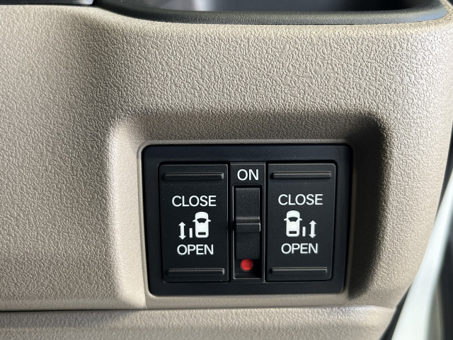 ホンダ N-BOX ジョイ ターボ モノトーン アルパイン11型ナビ