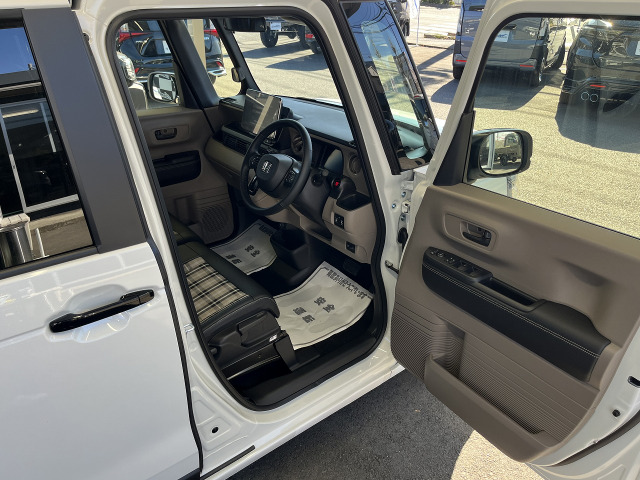 ホンダ N-BOX ジョイ ターボ モノトーン アルパイン11型ナビ