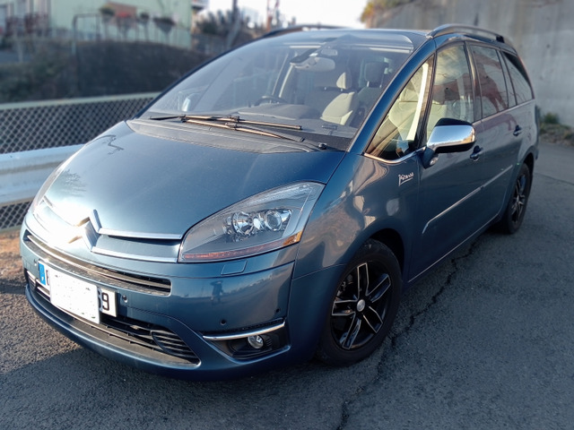 C4ピカソ(シトロエン) 1.6T エクスクルーシブ 中古車画像
