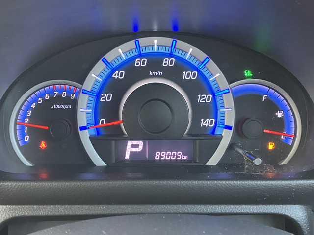 �y�x�����z���i�X�z���Ԃ������������܂��āA���ɗL�������܂��B�݌Ɏԗ��ɂȂ�܂��̂ŁA���񂲓s���̋X�������ɁA���ɗ��ĉ������B���X�\��������ƁA���ē����X���[�Y�ł��B