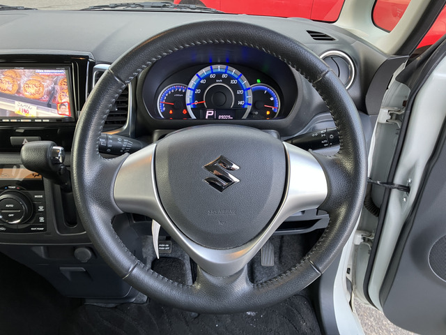 �y�x�����z���i�X�z���Ԃ������������܂��āA���ɗL�������܂��B�݌Ɏԗ��ɂȂ�܂��̂ŁA���񂲓s���̋X�������ɁA���ɗ��ĉ������B���X�\��������ƁA���ē����X���[�Y�ł��B