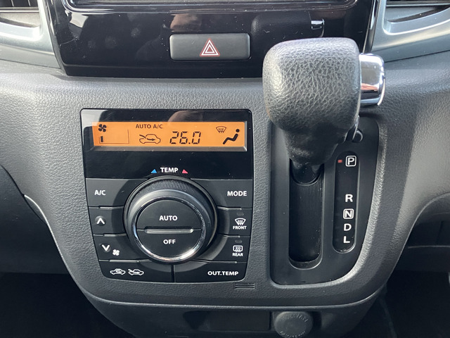 �y�x�����z���i�X�z���Ԃ������������܂��āA���ɗL�������܂��B�݌Ɏԗ��ɂȂ�܂��̂ŁA���񂲓s���̋X�������ɁA���ɗ��ĉ������B���X�\��������ƁA���ē����X���[�Y�ł��B