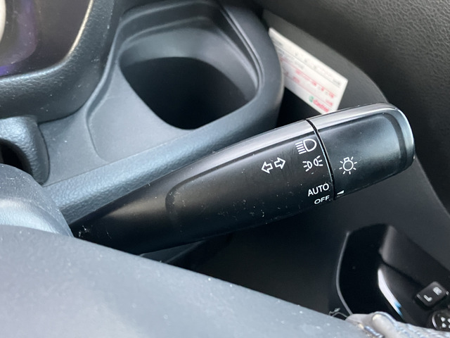 �y�x�����z���i�X�z���Ԃ������������܂��āA���ɗL�������܂��B�݌Ɏԗ��ɂȂ�܂��̂ŁA���񂲓s���̋X�������ɁA���ɗ��ĉ������B���X�\��������ƁA���ē����X���[�Y�ł��B