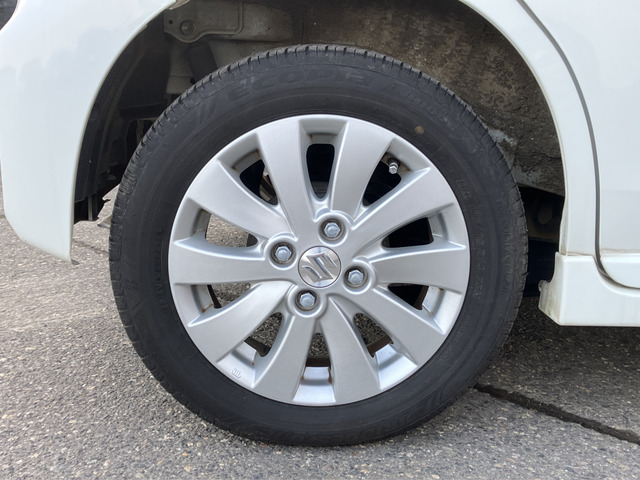 �y�x�����z���i�X�z���Ԃ������������܂��āA���ɗL�������܂��B�݌Ɏԗ��ɂȂ�܂��̂ŁA���񂲓s���̋X�������ɁA���ɗ��ĉ������B���X�\��������ƁA���ē����X���[�Y�ł��B