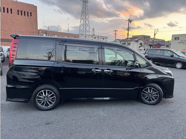 ナビ・バックモニター・ETC・地デジチューナー・フリップダウンモニター等の用品もご相談ください。現在お乗りのお車からの付け替え、持ち込み取り付けも可能です。