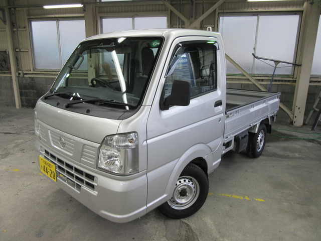 NT100クリッパー(日産) DX セーフティ パッケージ 4WD　車検R8.3月 走行4千?台 中古車画像