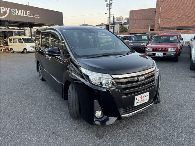 自動車保険もご相談ください。当店は三井住友海上、あいおいニッセイ同和損保の代理店です。保険担当が万一の際は連携を取って迅速にご対応致します。代車・レンタカーもご用意できますのでご安心ください。