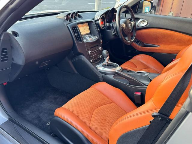 ������ȃX�y�[�X���L���A����҂̕��������Ɩ������Ē����܂���